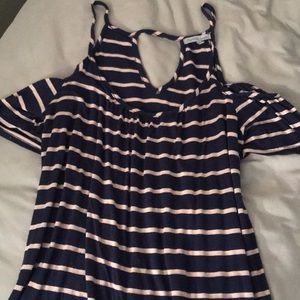 OFF THE SHOULDER STRIPED TOP 😏